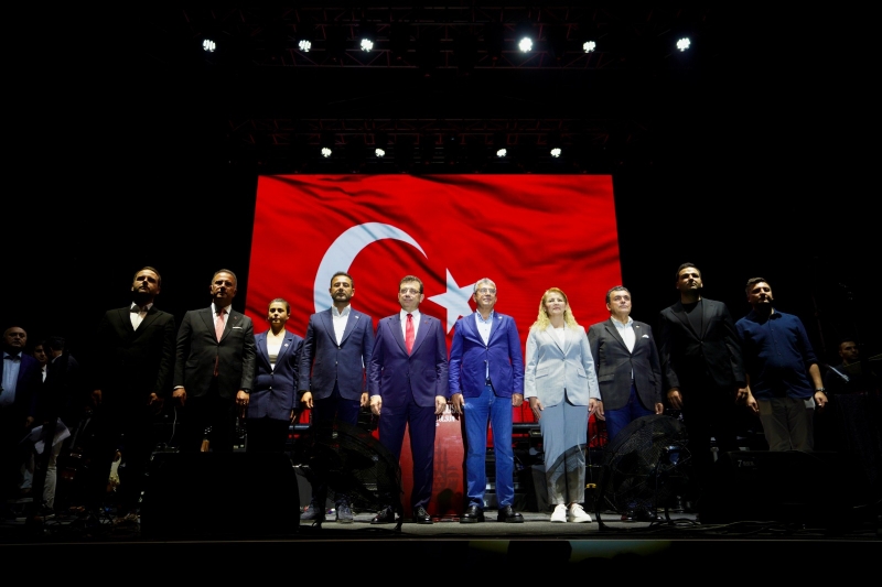 101’İNCİ KURTULUŞ YILDÖNÜMÜ KUTLAMASINDA KONUŞTU  İMAMOĞLU: İSTANBULLULAR KENDİNİZE GÜVENİN, GÜCÜNÜZÜ BİLİN