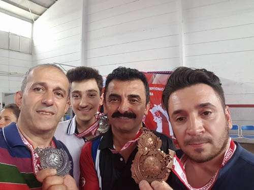 BAFRA' DAN 3 VE KAVAK' TAN 1 TAEKWANDOCU TÜRKİYE 2. Sİ