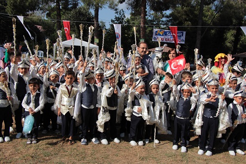 BAFRA'DA 14. GELENEKSEL SÜNNET ETKİNLİĞİ COŞKUYLA GERÇEKLEŞTİRİLDİ