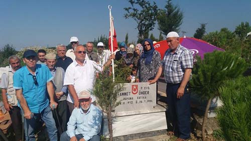 BAFRALI ŞEHİTLER  KABİRLERİ BAŞINDA ANILDI