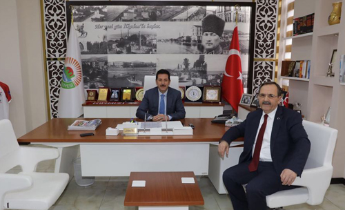 BAŞKAN ŞAHİN İLKADIM BELEDİYE BAŞKANI ERDOĞAN TOK’U ZİYARET ETTİ