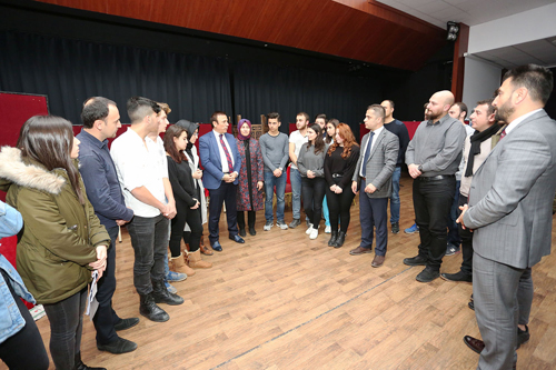 Geleceğin tiyatrocuları Canik'te yetişiyor