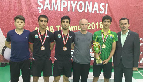 İLKADIM BADMİNTON' DAN 1 TÜRKİYE ŞAMPİYONLUĞU 1 TÜRKİYE 3. LÜĞÜ