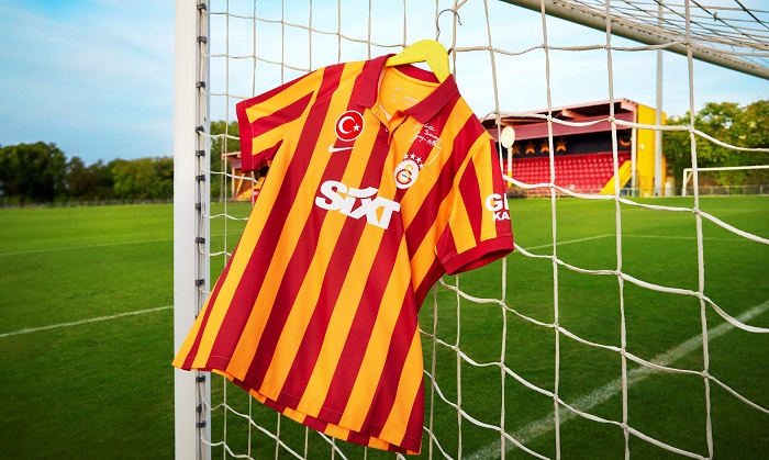 Nike ve Galatasaray, Cumhuriyetin 100. Yılına Özel Yeni Formasını Tanıttı