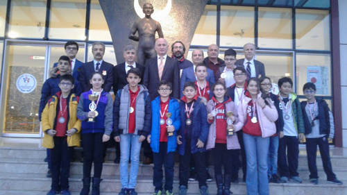 OMÜ Vakfı Koleji Yıldızlar Satranç Takımı Samsun Şampiyonu