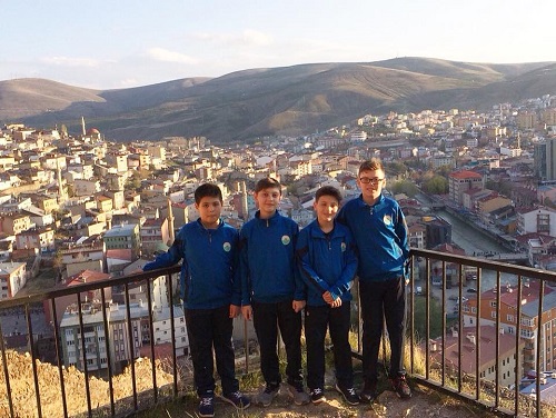 SAMSUN BARUTHANE ORTAOKULU BADMİNTON ŞAMPİYONU