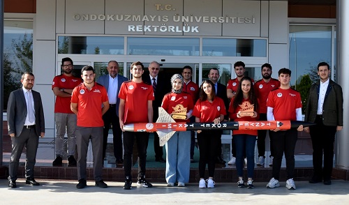 Teknofest 2021’de Türkiye Şampiyonu Olan Tanyeli Roket
