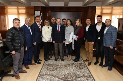BAFRA BERBERLER ESNAF ODASI BAŞKAN ŞAHİN’İ MAKAMINDA ZİYARET ETTİ
