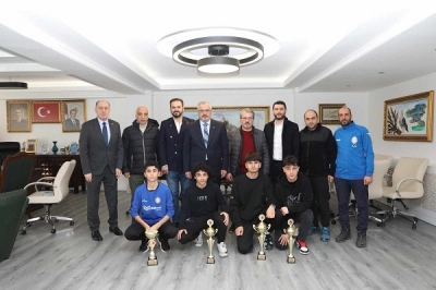 Bafra Mevlana Spor Kulübü'nden Bafra Belediyesi'ne Teşekkür Ziyareti 