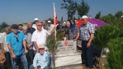 BAFRALI ŞEHİTLER  KABİRLERİ BAŞINDA ANILDI