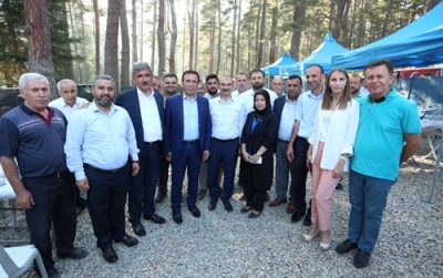 Başkan Genç, bayramda halkla buluştu