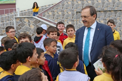 BAŞKAN ŞAHİN: 23 NİSAN ATATÜRK’ÜN LİDERLİĞİNDE YENİDEN ŞAHLANIŞIMIZDIR