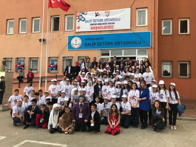 GALİP ÖZTÜRK ORTAOKULUNDA TÜBİTAK 4006 BİLİM FUARI