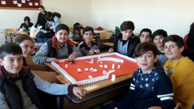 GALİP ÖZTÜRK ORTAOKULUNDAN TÜRK BAYRAĞI TASARIM ETKİNLİĞİ