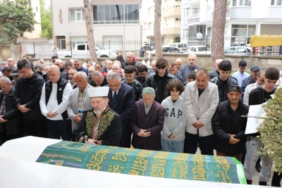 Mahmut Üstünel Dualarla Son Yolculuğuna Uğurlandı