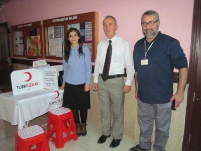 MEHMET AKİF İLKOKULUNDA KAN BAĞIŞI