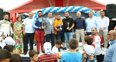 Modifiye araçlar Canik'te yarıştı