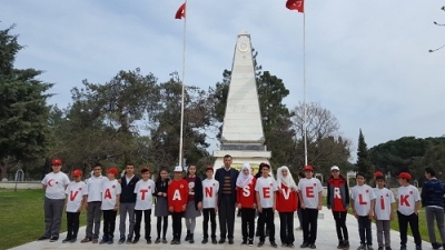 MUSTAFA ERDİN ORTAOKULU’ NDAN ŞEHİTLERİMİZE VEFA ZİYARETİ