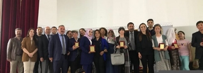 NAZMİYE DEMİREL ORTAOKULU’NDAN UNUTULMAYACAK TİYATRO GÖSTERİSİ