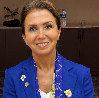 Nur Aydıner Meral'den Bayram kutlaması