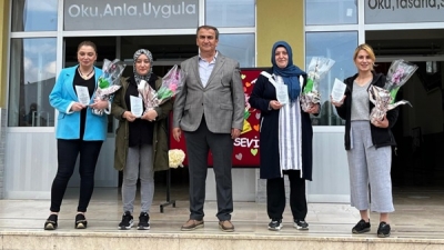 O Okul Anneler Günü'nü Sevgiyle Kutladı 