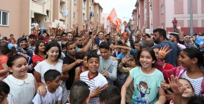 Ödüllü hizmet sandıkları patlattı