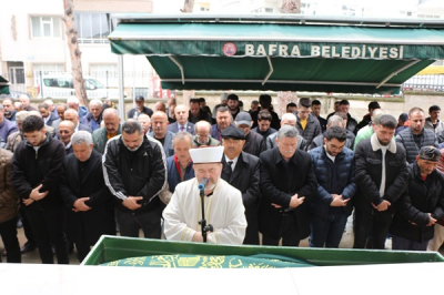 Şapkacı Burhan Özsaraç dualarla defnedildi