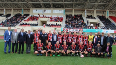 Veteranlar Futbol Turnuvası düzenlendi 