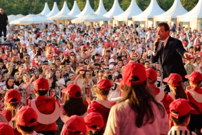 ‘YUVAMIZ İSTANBUL’ MEZUNİYET TÖRENİNDE KONUŞTU